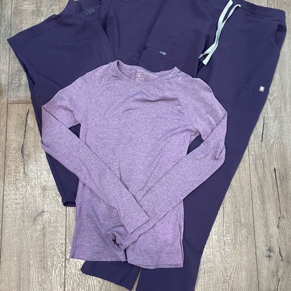 Figs Scrubs sets! 16 sets in total. - Picture 3 of 16